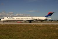 N991DL @ FLL - visitor - by Wolfgang Zilske