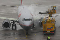OE-LNQ @ SZG - Boeing 737-8Z9