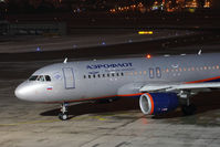 VP-BWH @ SZG - Airbus A320-214