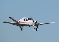 N5924C @ DTN - Landing at the Downtown Shreveport airport. - by paulp