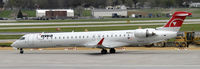 N915XJ @ KMSP - Taxi for departure