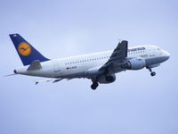 D-AILM @ EGCC - Lufthansa - by chris hall