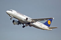 D-AIPH @ DUS - Climbing out of Duesseldorf - by Micha Lueck
