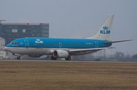 PH-BTE @ LOWW - KLM - by Delta Kilo