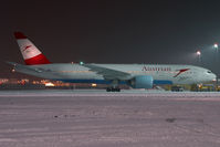 OE-LPB @ VIE - Austrian Airlines Boeing 777-200 - by Yakfreak - VAP