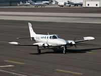 N340BB @ SMO - N340BB taxiing - by Torsten Hoff