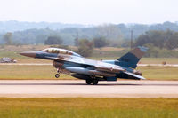 91-0467 @ NFW - USAF F-16D landing at Carswell AFB - by Zane Adams