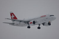 HB-IJI @ VIE - Airbus A320-214