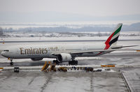 A6-ECG @ VIE - Emirates Boeing 777-31H(ER) - by Joker767
