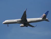 N14102 @ MCO - Continental 757-200