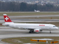 HB-IJU @ LSZH - Airbus A320-214 HB-IJU Swiss - by Alex Smit