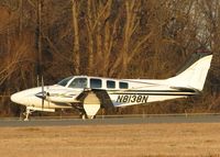 N8138N @ DTN - Taxiing to 14 at Downtown Shreveport. - by paulp