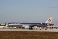N672AA @ KMIA - Boeing 757-200 - by Mark Pasqualino