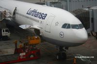 D-AIHN @ VHHH - Lufthansa