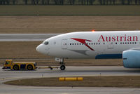OE-LPB @ VIE - Austrian Airlines Boeing 777-2Z9(ER)