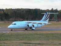 G-TBAE @ EGLF - TAXYING TO THE END OFF RWY 06 - by BIKE PILOT