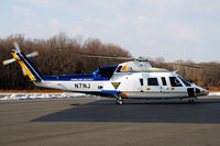 N7NJ @ SMQ - N.J. State Police Taxi in For Fuel - by Bruce Vinal