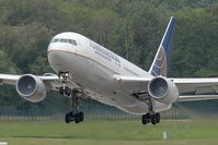 N67158 @ LSZH - Continental Airlines 767-200