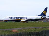 EI-DLJ @ EGGP - Ryanair - by chris hall