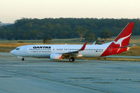 VH-VYI @ YMML - Qantas B737 with an early morning departure from Melbourne Int