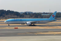 HL7573 @ RJAA - KAL B777 at Narita - by Terry Fletcher