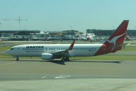 VH-VYJ @ YSSY - Qantas B737 at Sydney