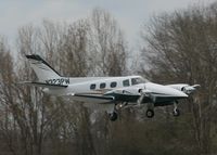 N323PW @ DTN - Landing on runway 14 at Downtown Shreveport. - by paulp