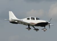N86KC @ DTN - Landing on runway 14 at the Shreveport Downtown airport. - by paulp