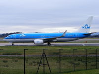 PH-BXK @ EGCC - KLM - by Chris Hall