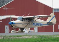 N3669A @ DTN - Taxiing after landing at the Shreveport Downtown airport.