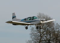 G-BASH @ EGHP - LANDING RWY 26 - by BIKE PILOT