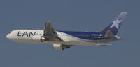 CC-CXH @ KLAX - Departing LAX on 25R - by Todd Royer
