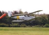 G-AOBH @ EGHP - GETTING AIRBOURNE FROM RWY 26 - by BIKE PILOT