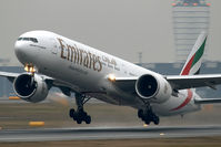 A6-ECI @ LOWW - Emirates 777-300 - by Andy Graf-VAP