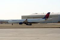N806NW @ DTW - Northwest A330-300