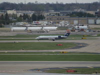 N423AW @ KSTL - JUST LANDED AT ST. lOUIS - by Gary Schenaman