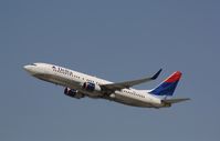 N3748Y @ KLAX - Boeing 737-800 - by Mark Pasqualino