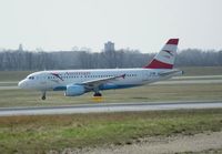 OE-LDG @ LOWW - Austrian Airlines - by Grundl Markus - www.austrianspotter.at