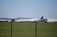 N800SK @ HOU - N800SK holding short rwy 30L at KHOU