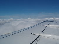 PH-KZI @ LOWW - .