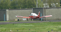 N5105R @ S50 - long taxi to the north end of the field - by Wolf Kotenberg