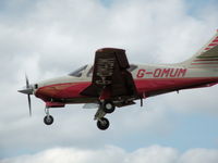 G-OMUM @ EGLK - FINALS FOR RWY 25 - by BIKE PILOT