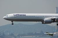 D-AIHT @ VHHH - Lufthansa