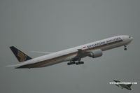 9V-SWH @ VHHH - Singapore Airlines
