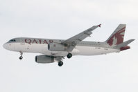 A7-ADU @ LOWW - Qatar Airways A320 - by Andy Graf-VAP