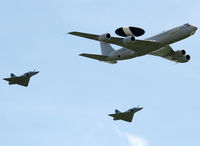 204 @ LFBG - One pass with 2 Mirage 2000B during Cognac Airshow 2008 - by Shunn311