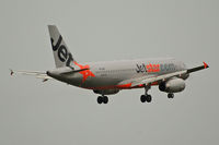 VH-VQD @ NZAA - On short finals - by Micha Lueck