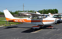 N2787L @ KCPS - Cessna Skyhawk on West Ramp at KCPS. - by TorchBCT