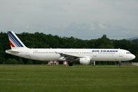 F-GTAK @ LSGG - LSGG