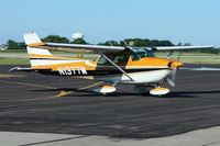 N1377M @ MRT - Arriving at the Marysville, Ohio fly-in breakfast. - by Bob Simmermon